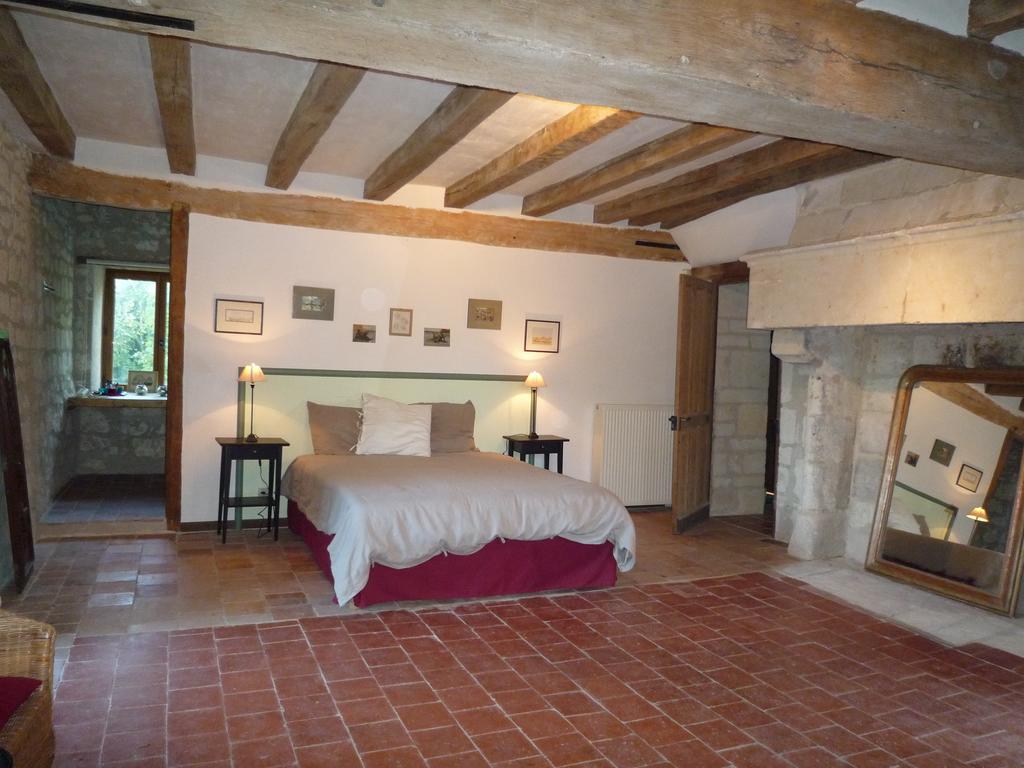 Le Logis Du Peu Girard Bed & Breakfast La Roche-Clermault ห้อง รูปภาพ