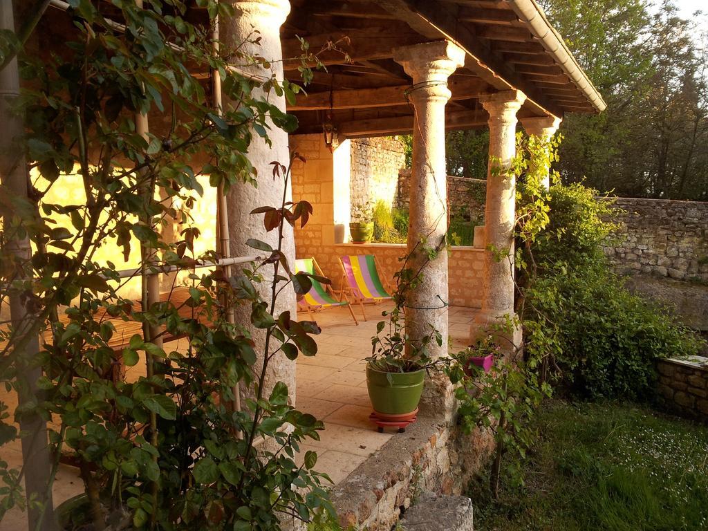 Le Logis Du Peu Girard Bed & Breakfast La Roche-Clermault ภายนอก รูปภาพ